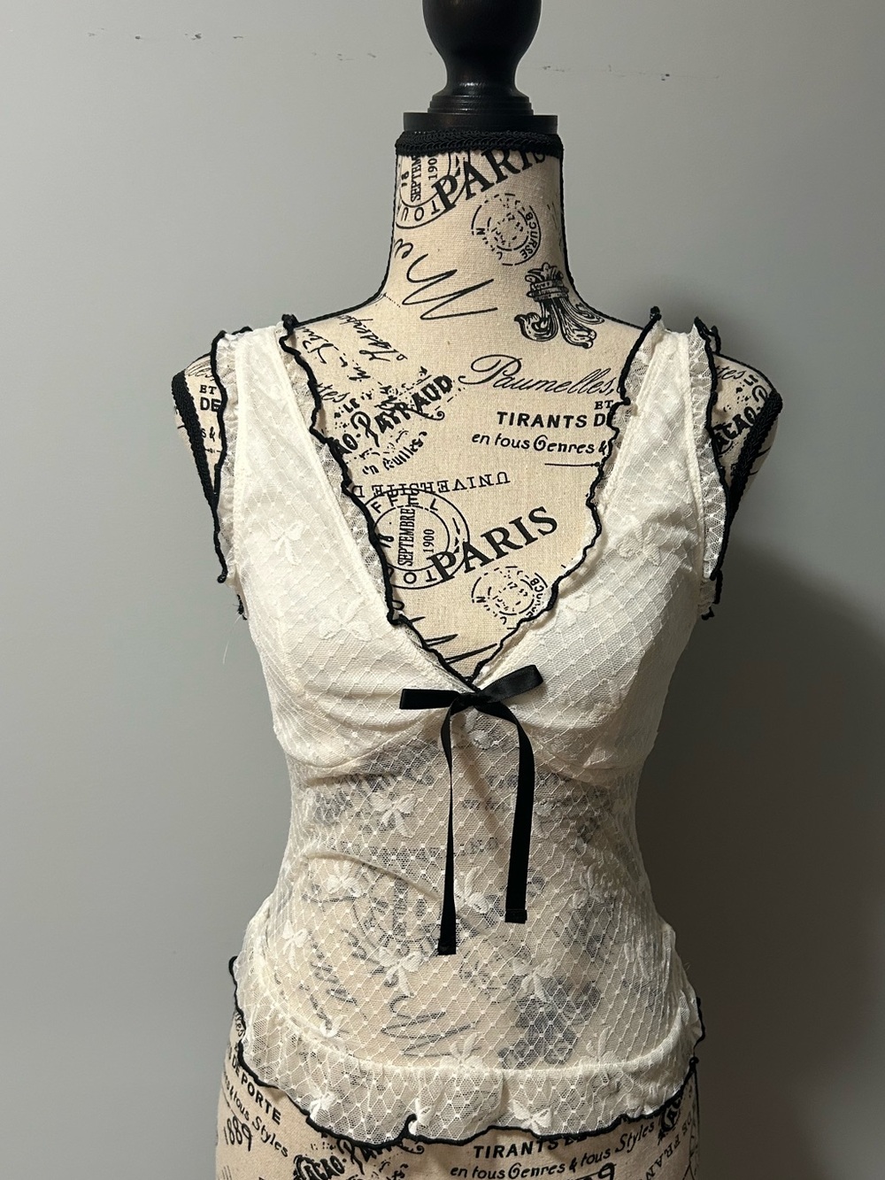 Kimchi Blue Ivory Lace Tank